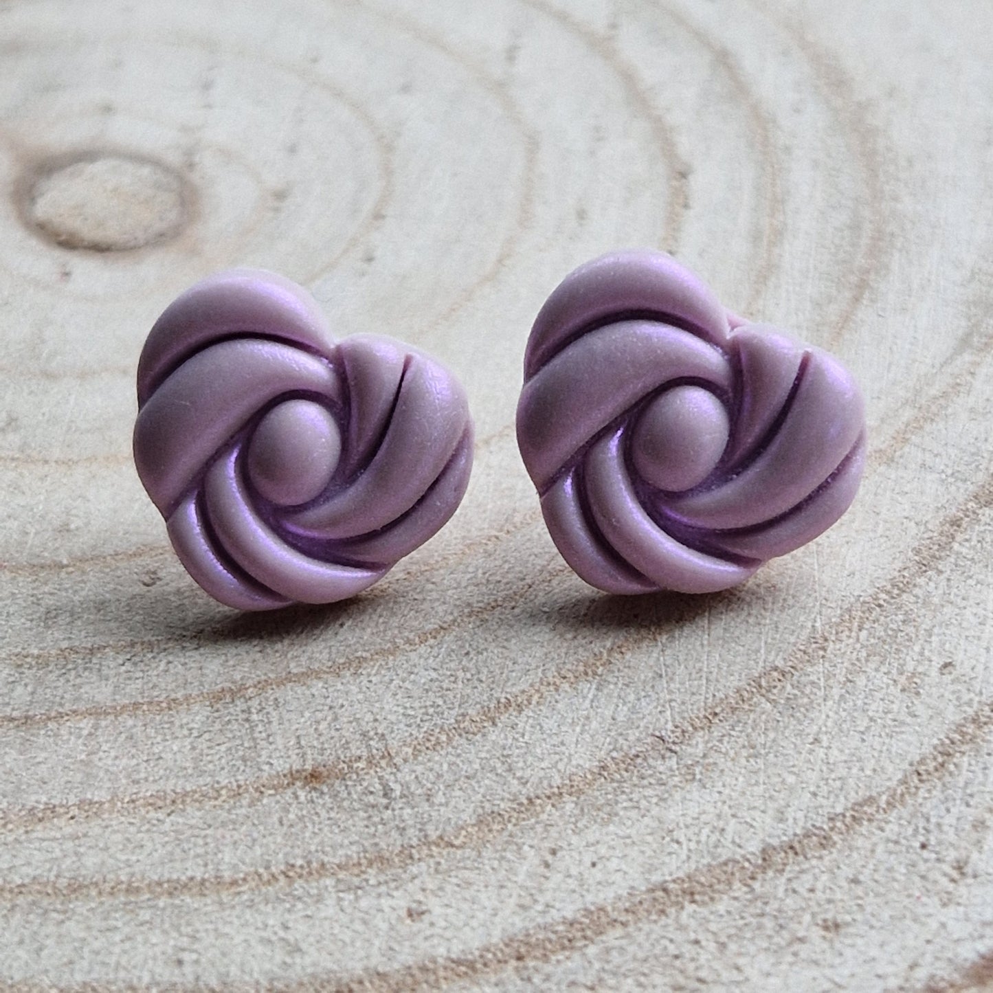 Clay Swirl Heart Stud Earrings - Lilac Pearl