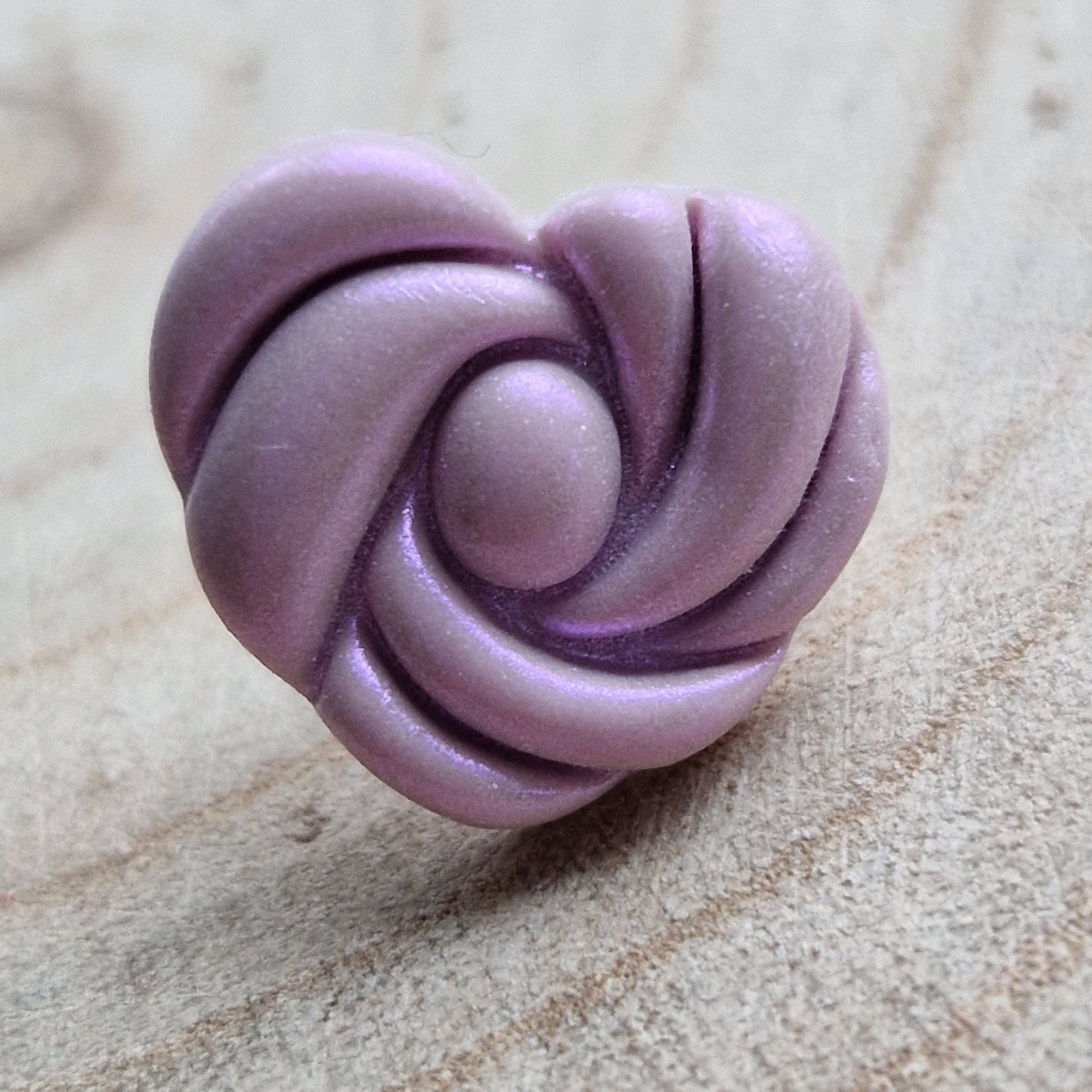 Clay Swirl Heart Stud Earrings - Lilac Pearl