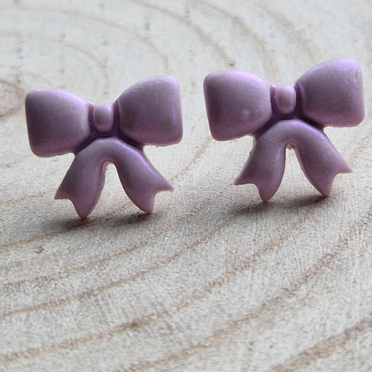 Clay Mini Bow Stud Earrings - Lilac Pearl