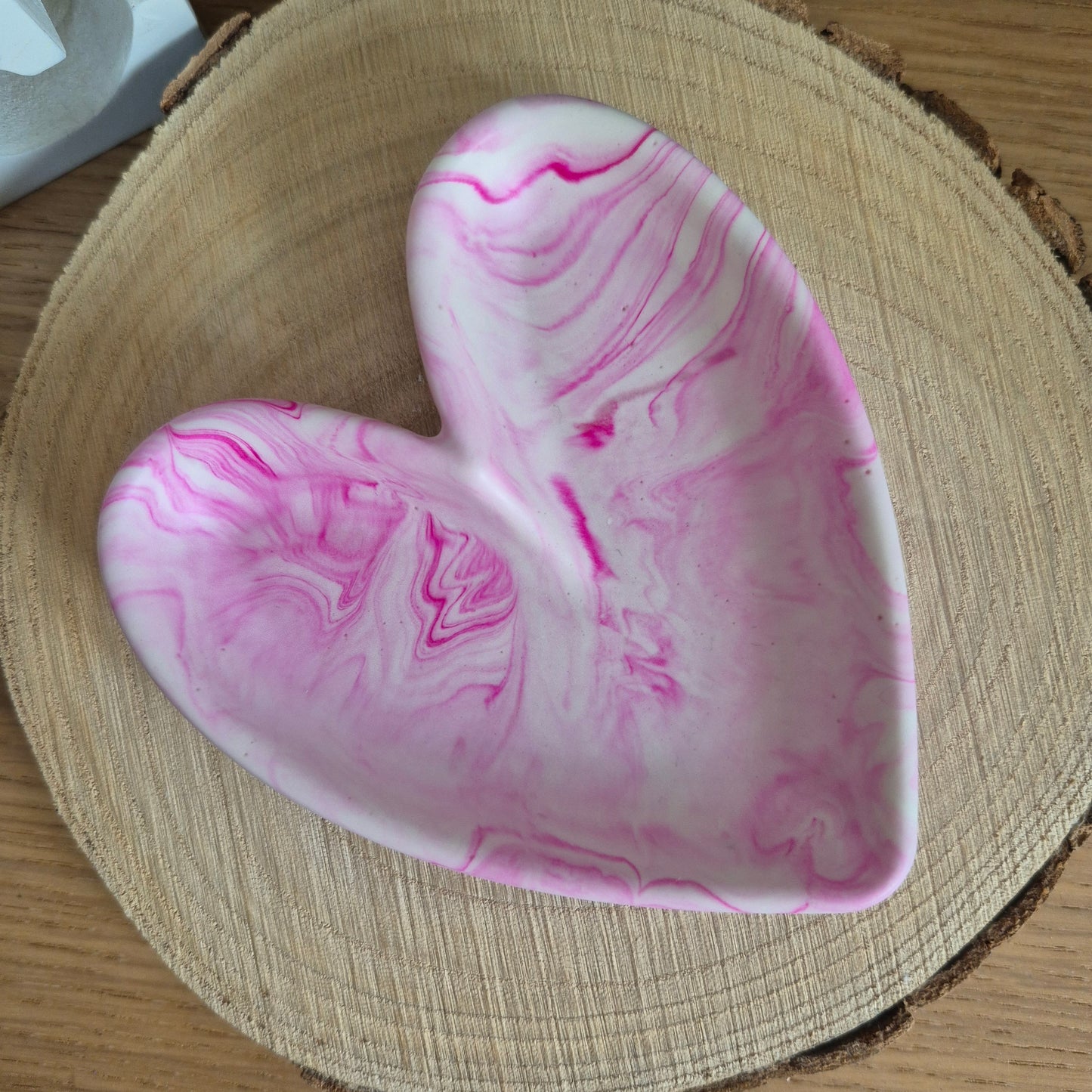 Eco Resin Modern Heart Trinket Dish - Vivid Pink
