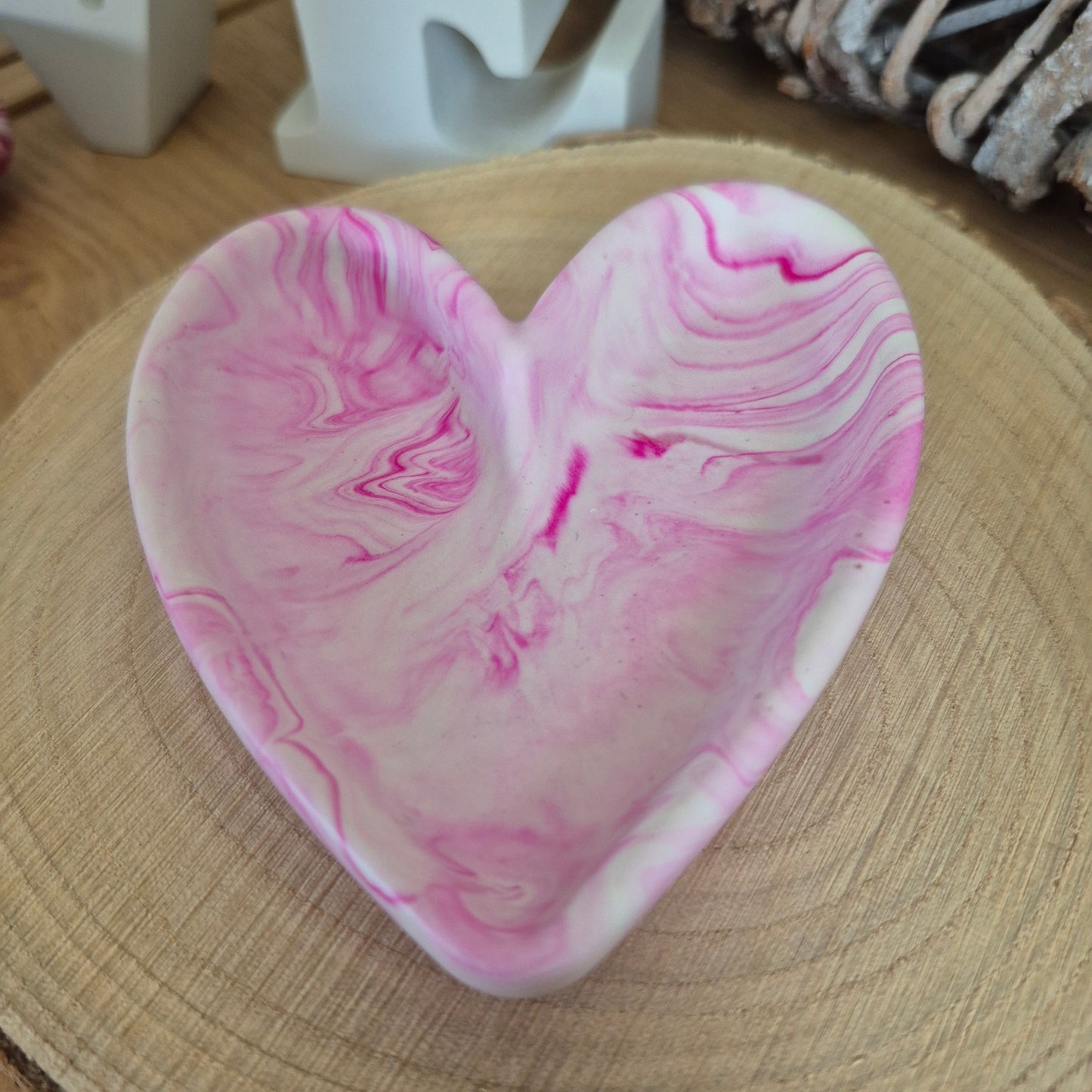 Eco Resin Modern Heart Trinket Dish - Vivid Pink