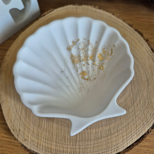Eco Resin Shell Trinket Dish - Gold Foil