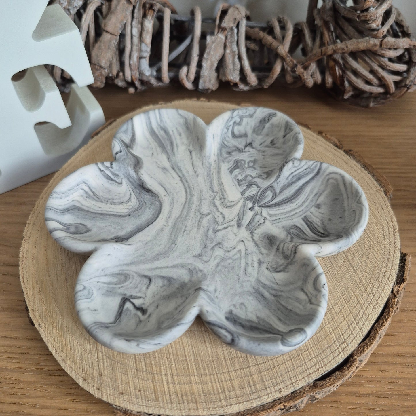 Eco Resin Large Bloom Trinket Dish - Black