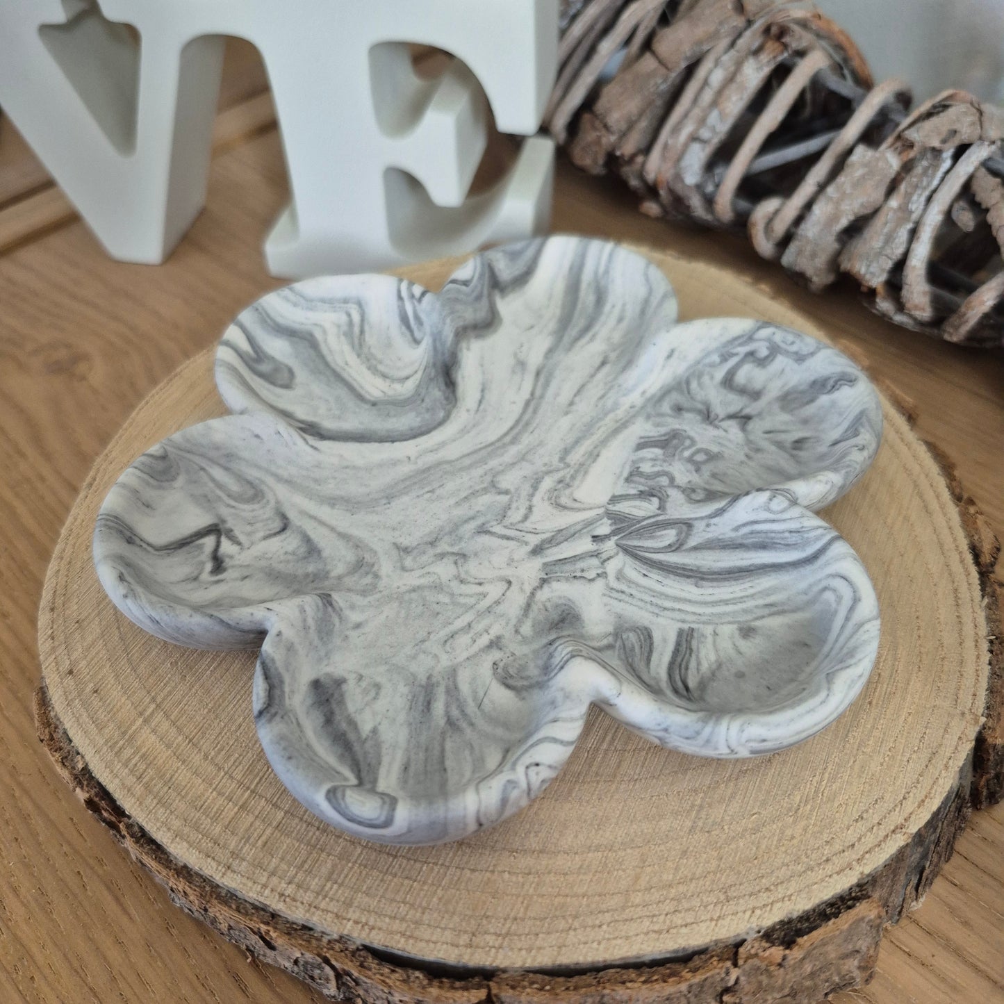Eco Resin Large Bloom Trinket Dish - Black