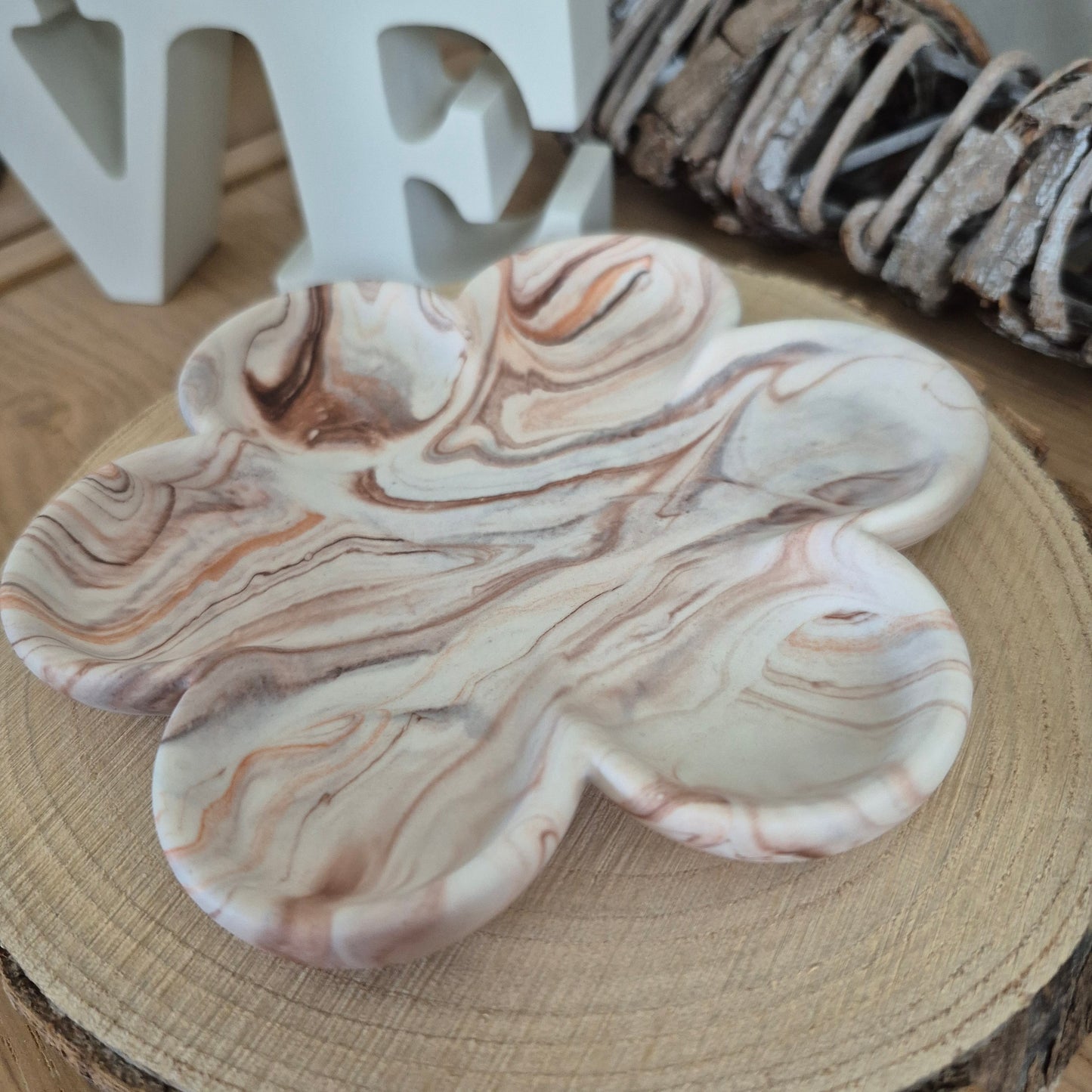 Eco Resin Large Bloom Trinket Dish - Chocolate Bronze