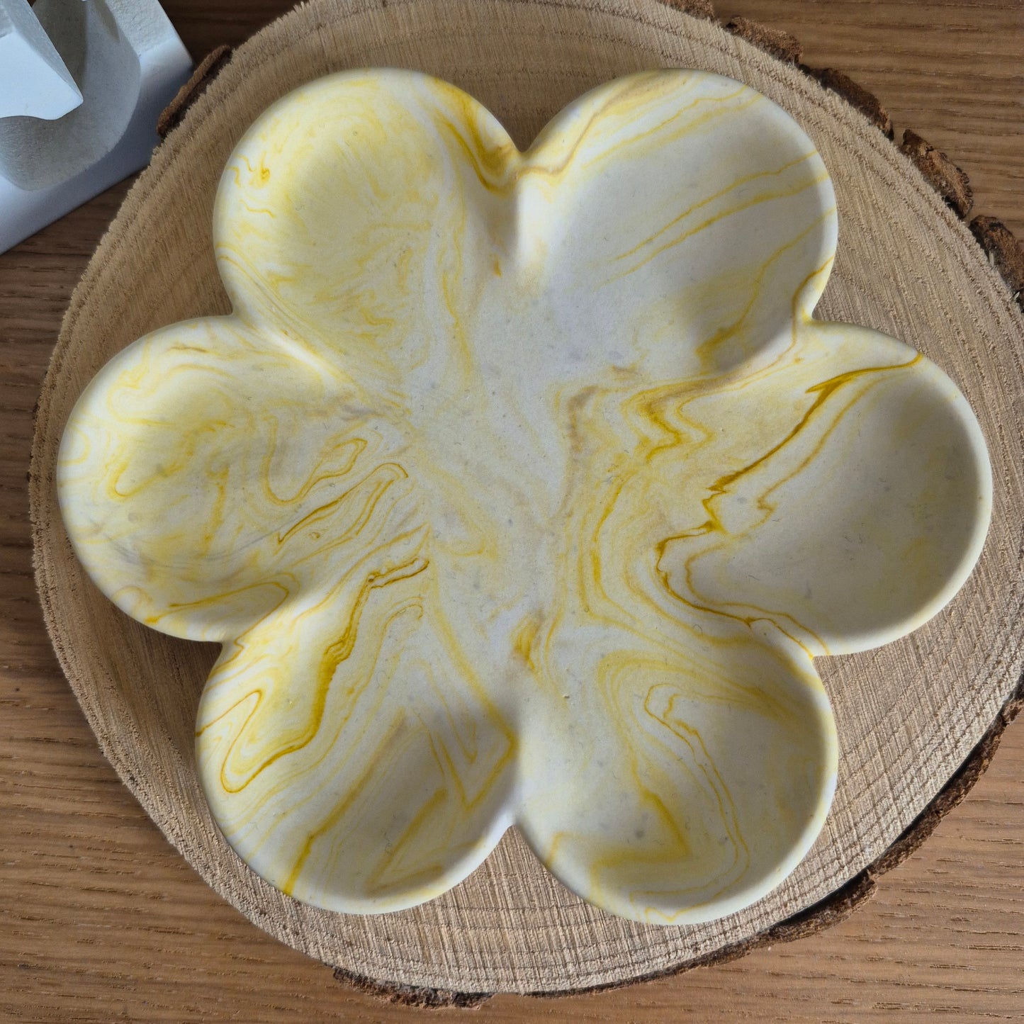 Eco Resin Large Bloom Trinket Dish - Citrine