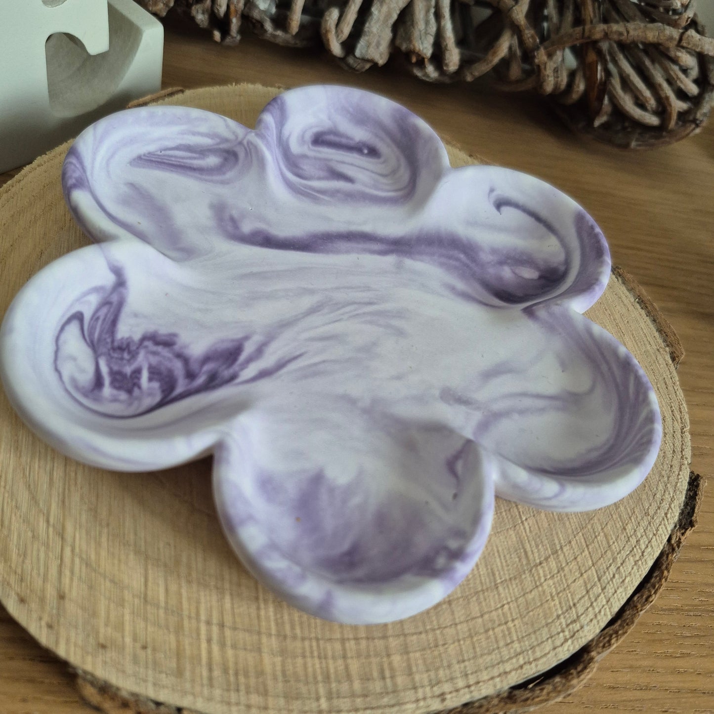 Eco Resin Large Bloom Trinket Dish - Blackcurrant
