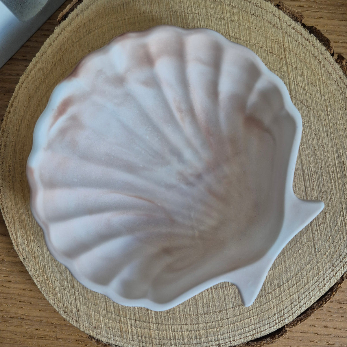 Eco Resin Shell Trinket Dish - Chocolate