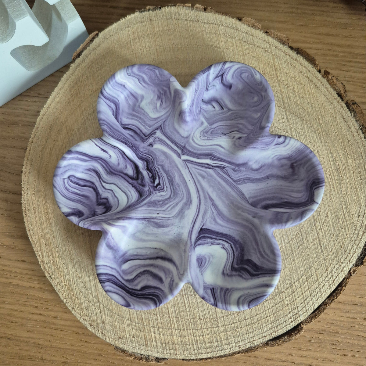 Eco Resin Small Bloom Trinket Dish - Blackcurrant