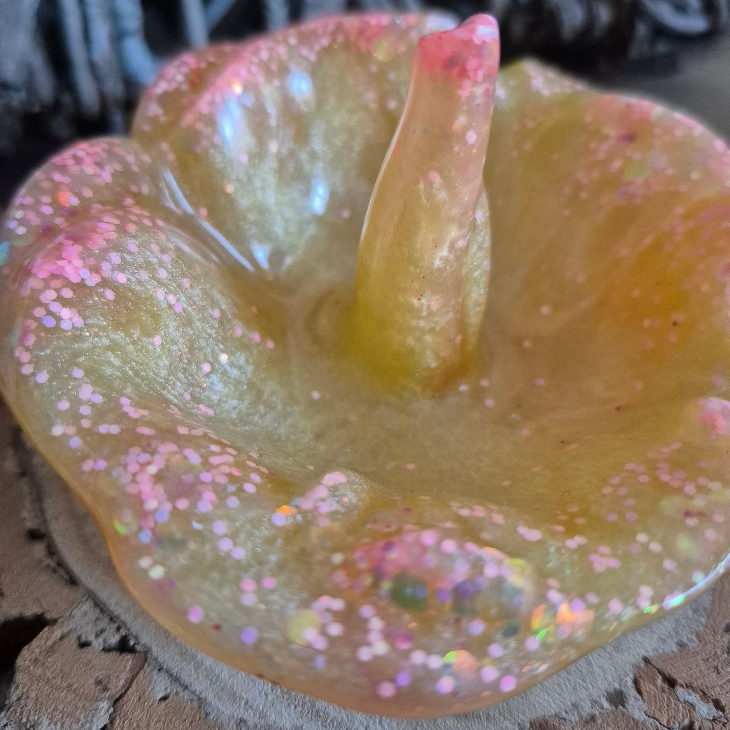 Resin Rose Ring Holder - Lemon Popsicle