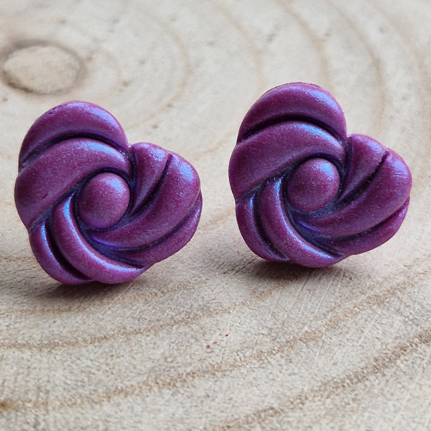 Clay Swirl Heart Stud Earrings - Purple Pearl