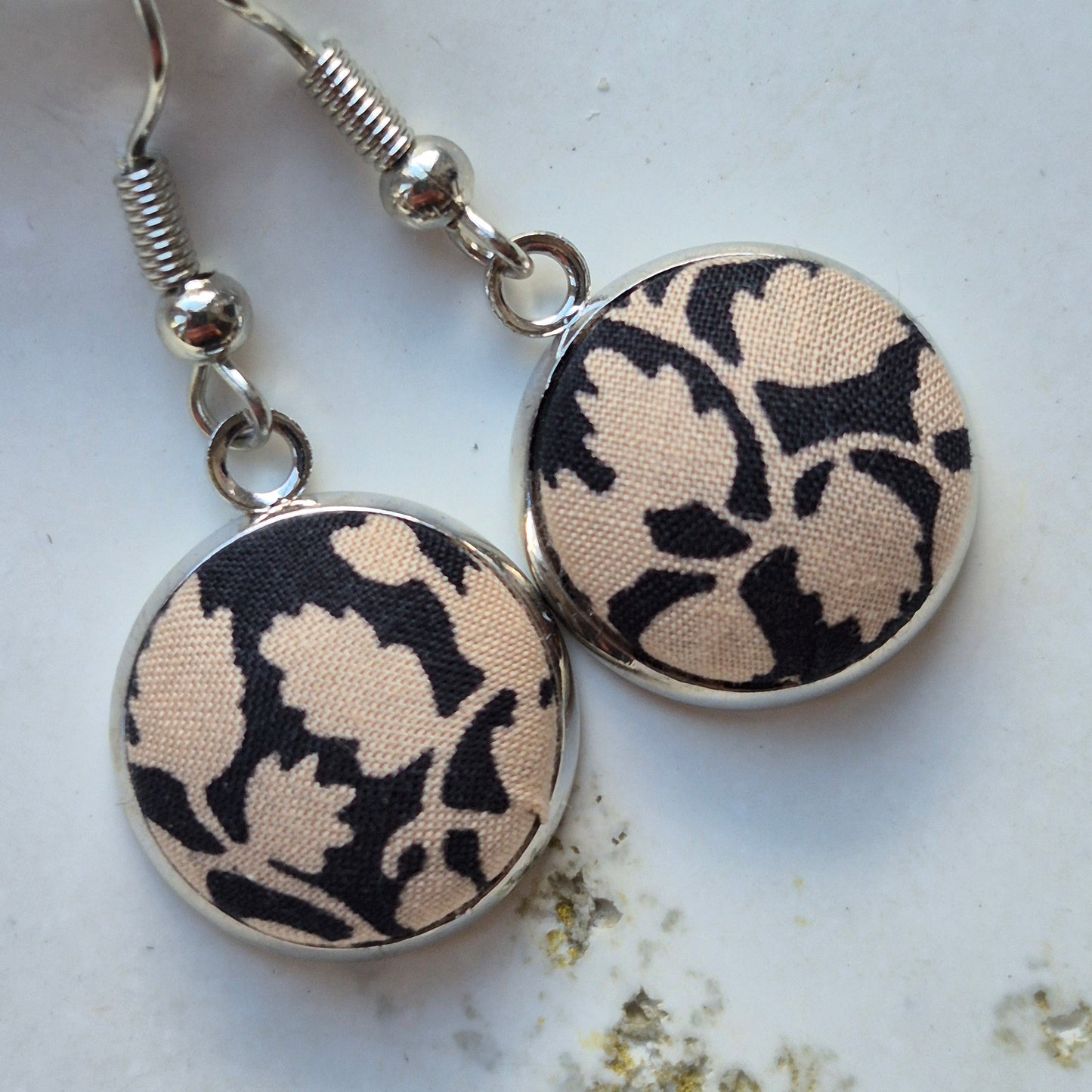 Vintage Liberty 14mm Dangle Earrings - Cream Leafy Vine